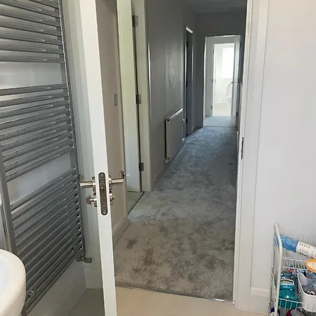 Δωμάτια σε οικογενειακή κατοικία In Lovely Shared House Away From Shared Bathroom Tyrrelstown