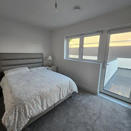 In Lovely Shared House Away From Shared Bathroom Homestay Tyrrelstown