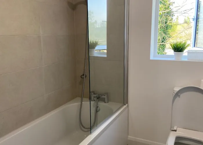 In Lovely Shared House Away From Shared Bathroom * Tyrrelstown